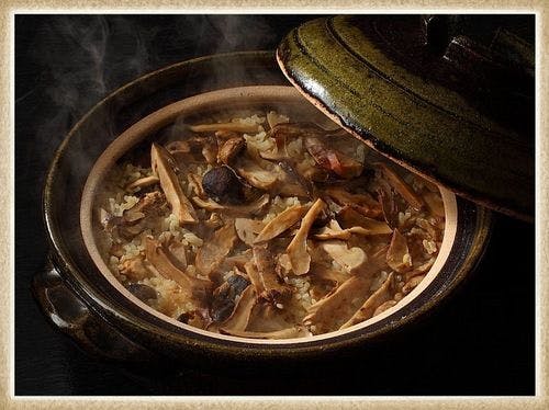 【松茸会席】秋の味覚「松茸」と源泉かけ流しの温泉を愉しむ
