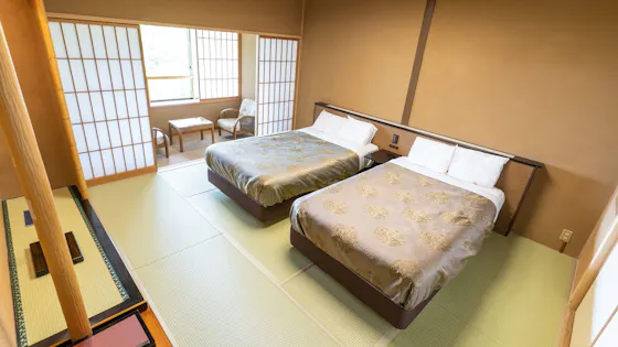 【西館標準客房(床型)】