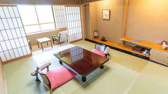 【西館標準客室】