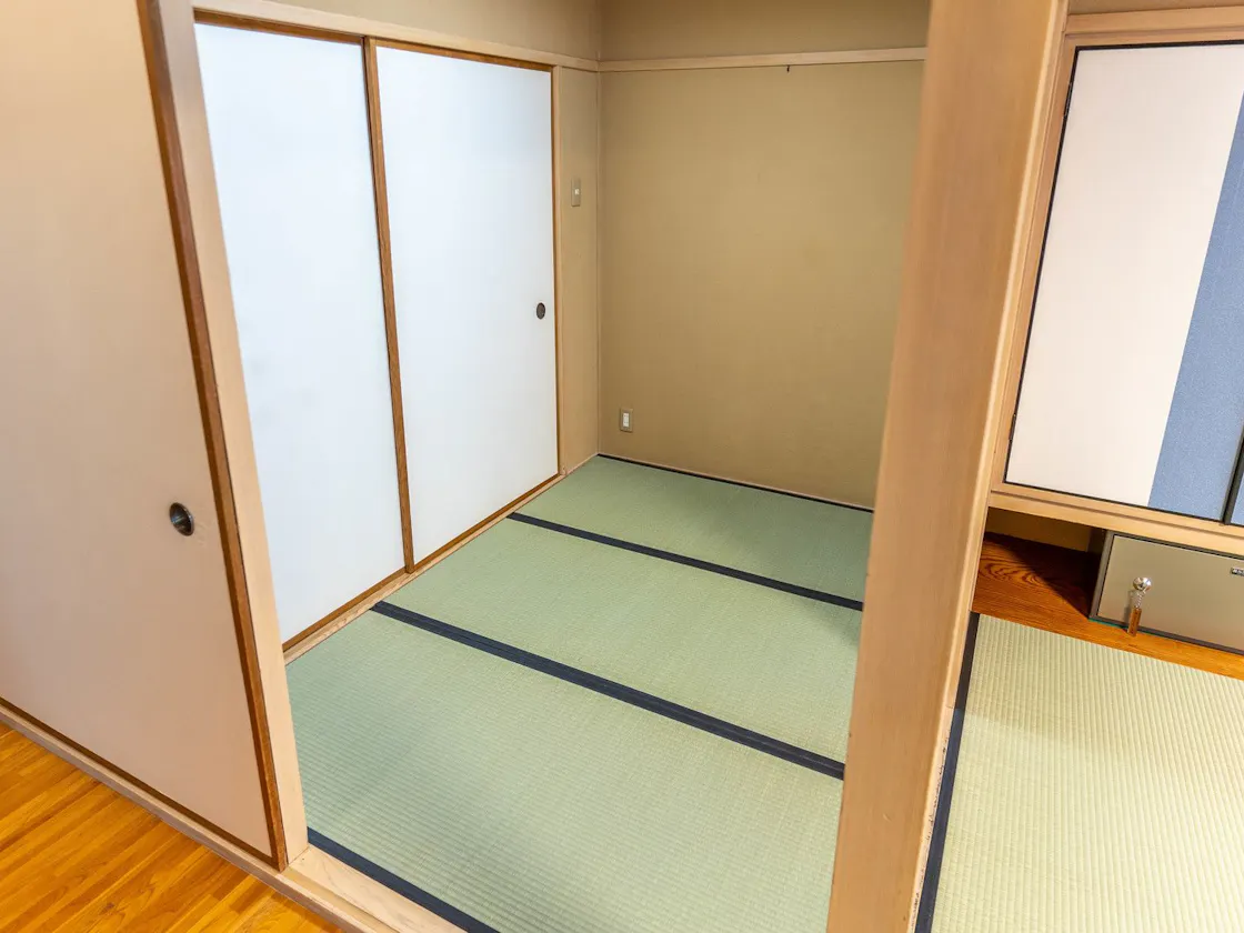【東館 数寄屋造り上級和室】