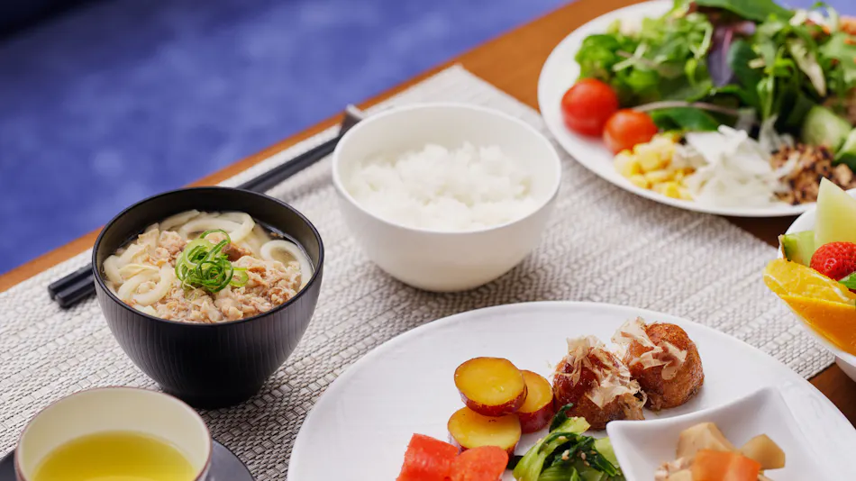 RIHGA Royal Hotel Osaka, Vignette Collection an IHG Hotels