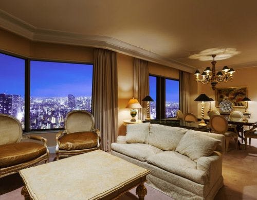 クラブクラウンスイート