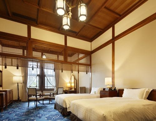 本館デラックスクラシック43.7平米