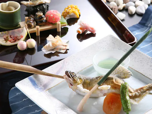 【大人の隠れ家~旬の味覚に舌鼓 9~10品】癒しの和室と天然温泉!人気No.1 スタンダードプラン