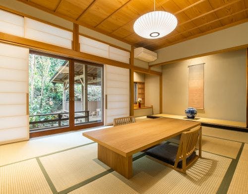 102麗月　天然温泉露天風呂付きです。