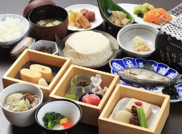 和食と洋食の二種類よりお選び頂けます。