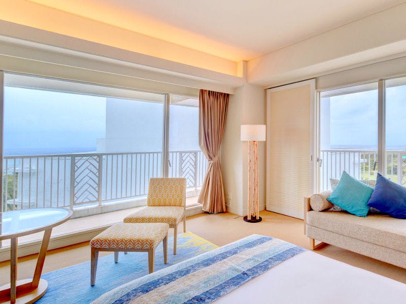 Superior Corner Room