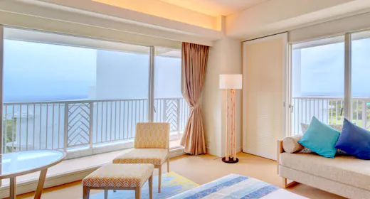 Superior Corner Room