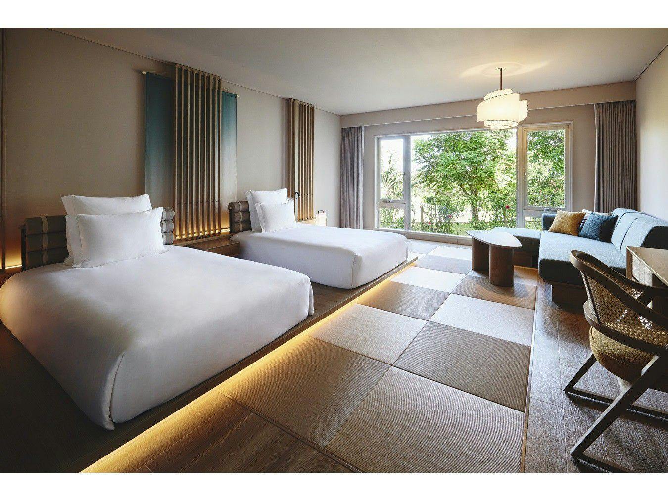 Deluxe Coral Twin Room