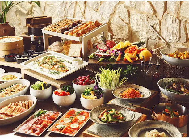 Breakfast buffet at Suncoast Cafe