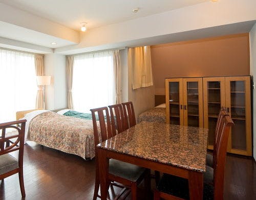 スイートルーム 寝室