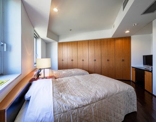 スイートルーム 寝室