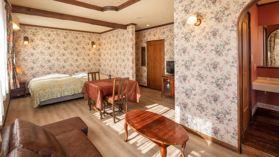 Izu Kogen Pet-Friendly Inn with Open-Air Baths in Every Room - Bettei Ishi no Ie