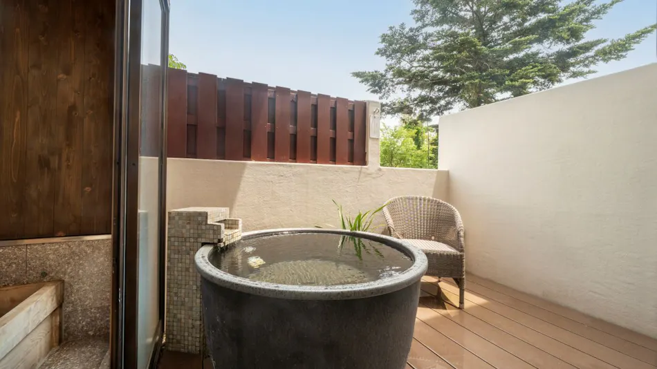 Izu Kogen Pet-Friendly Inn with Open-Air Baths in Every Room - Bettei Ishi no Ie
