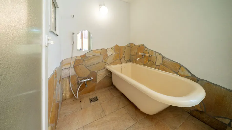 Izu Kogen Pet-Friendly Inn with Open-Air Baths in Every Room - Bettei Ishi no Ie