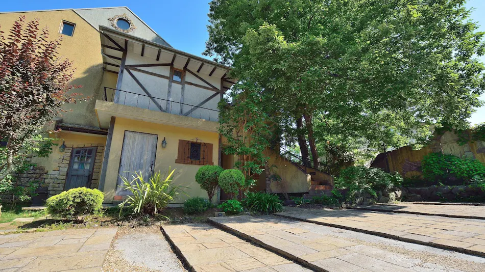 Izu Kogen Pet-Friendly Inn with Open-Air Baths in Every Room - Bettei Ishi no Ie