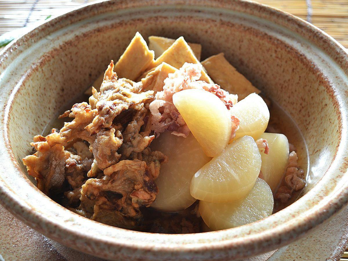にっしょうかん新館　梅松鶴