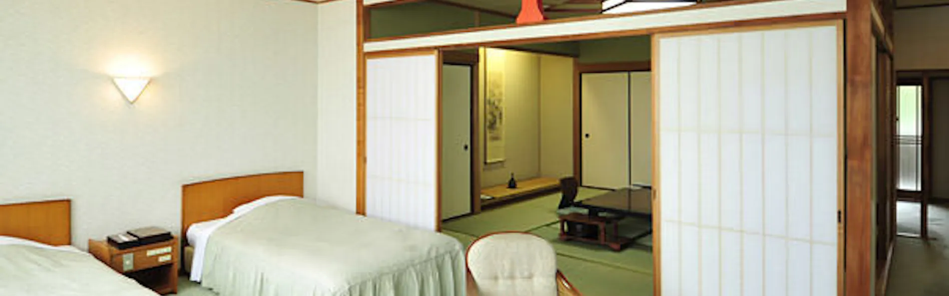 にっしょうかん新館 梅松鶴