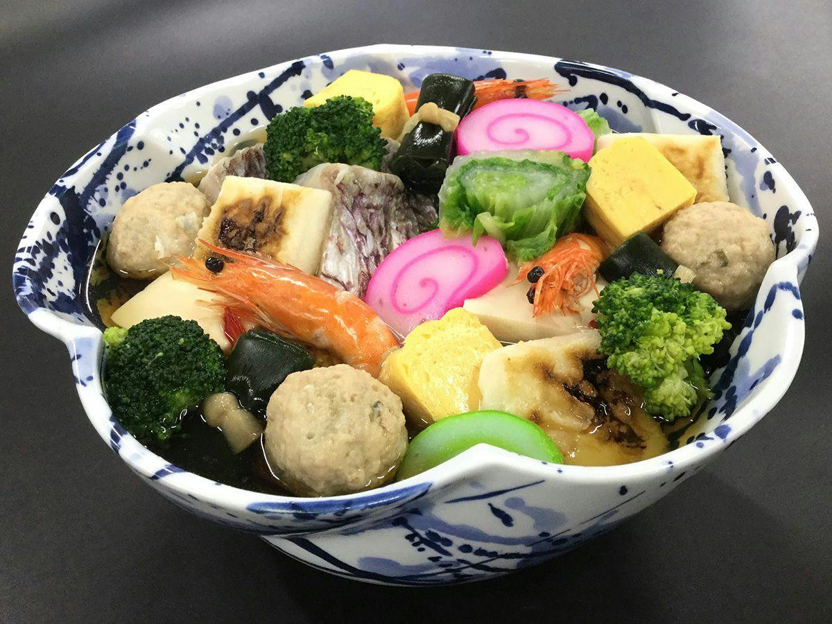 にっしょうかん新館　梅松鶴