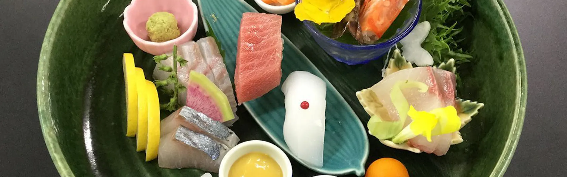 にっしょうかん新館 梅松鶴