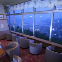 วิวกลางคืนจากล็อบบี้