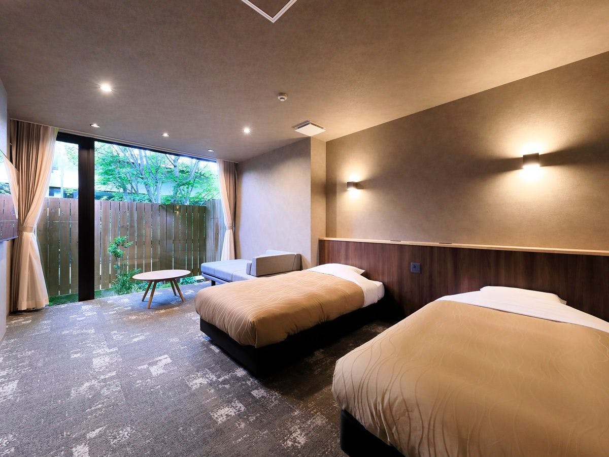 Western-style Twin Room