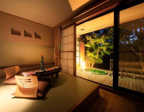 【露天風呂付】和洋室（夜）