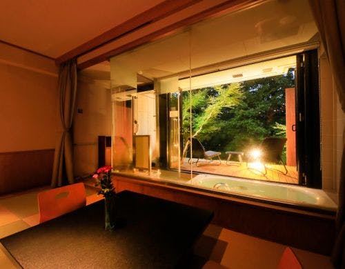 【半露天風呂付】和室（夜）