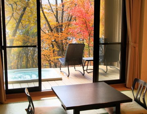【露天風呂付】和室（秋)