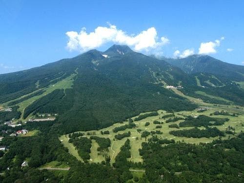 妙高山の中腹標高1000ｍに建つホテル