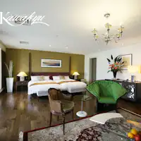 Maisonette with Jacuzzi (Living Room)