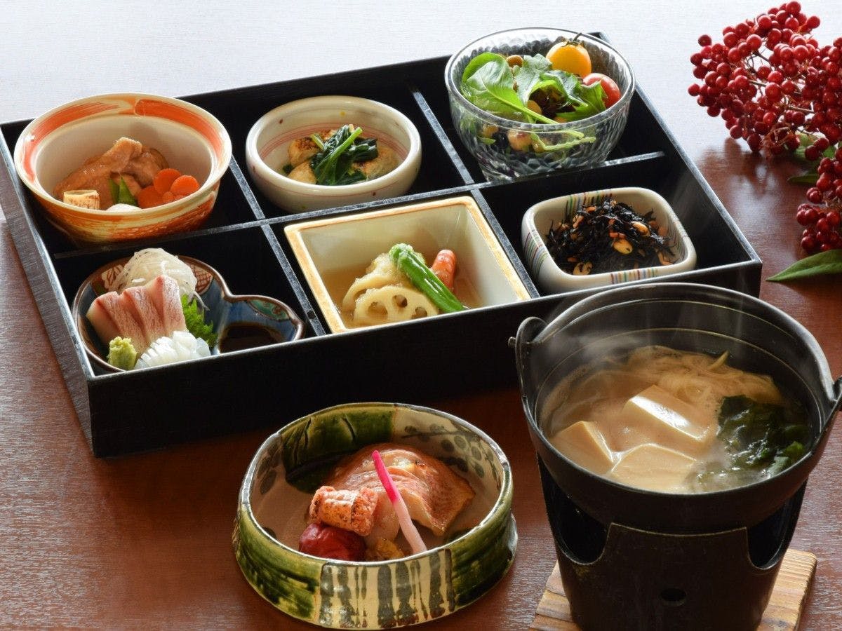 第一滝本館