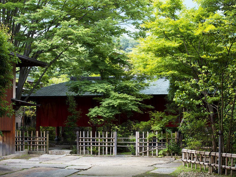 石苔亭いしだ