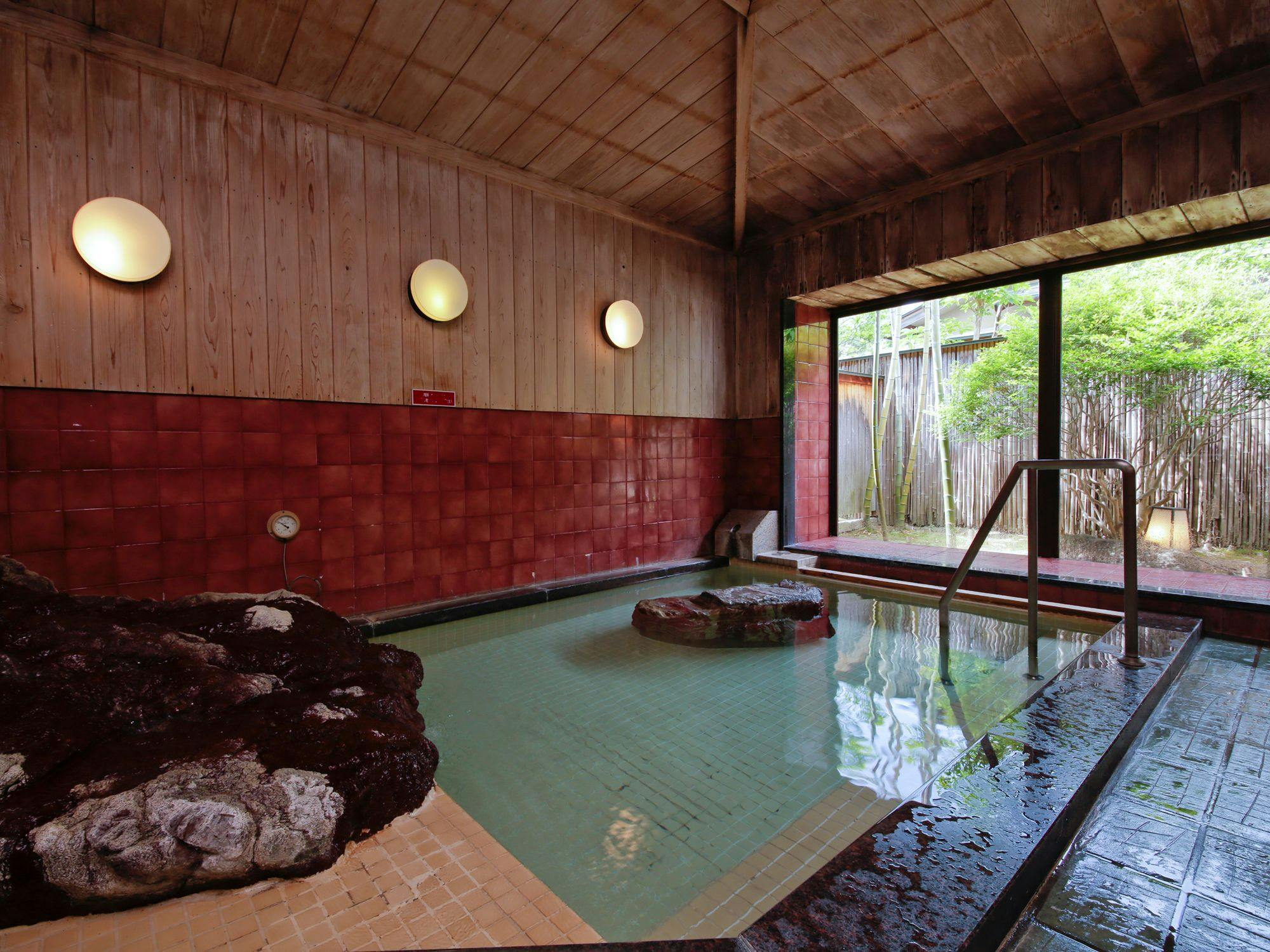 ช่วงเวลาหนึ่งในห้องอาบน้ำส่วนตัว