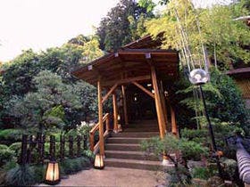 四季を味わう宿 山の茶屋