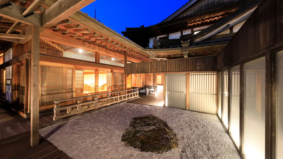 Kawaguchiko Onsenji Yumedono Ryokan with Open-Air Bath