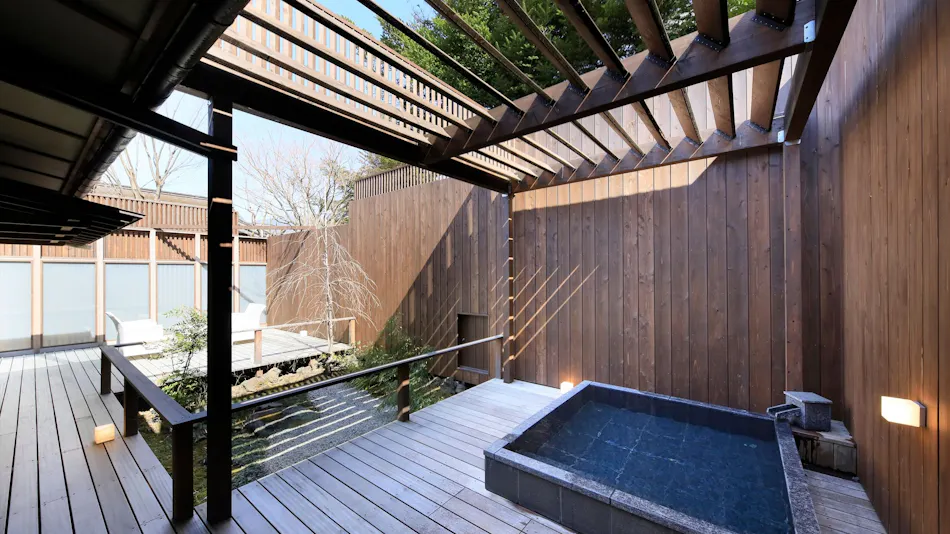 Kawaguchiko Onsenji Yumedono Ryokan with Open-Air Bath