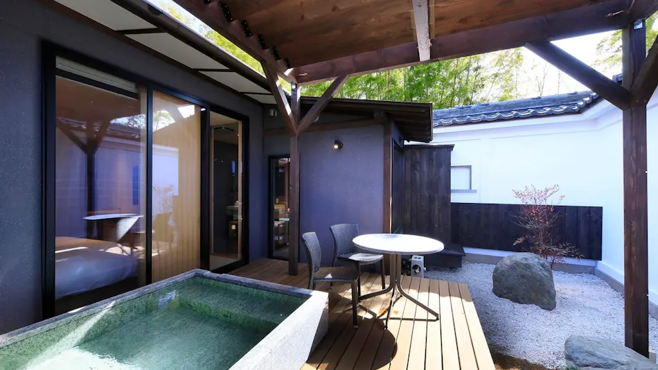 Kawaguchiko Onsenji Yumedono Ryokan with Open-Air Bath