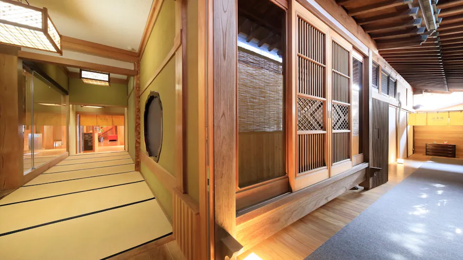 Kawaguchiko Onsenji Yumedono Ryokan with Open-Air Bath
