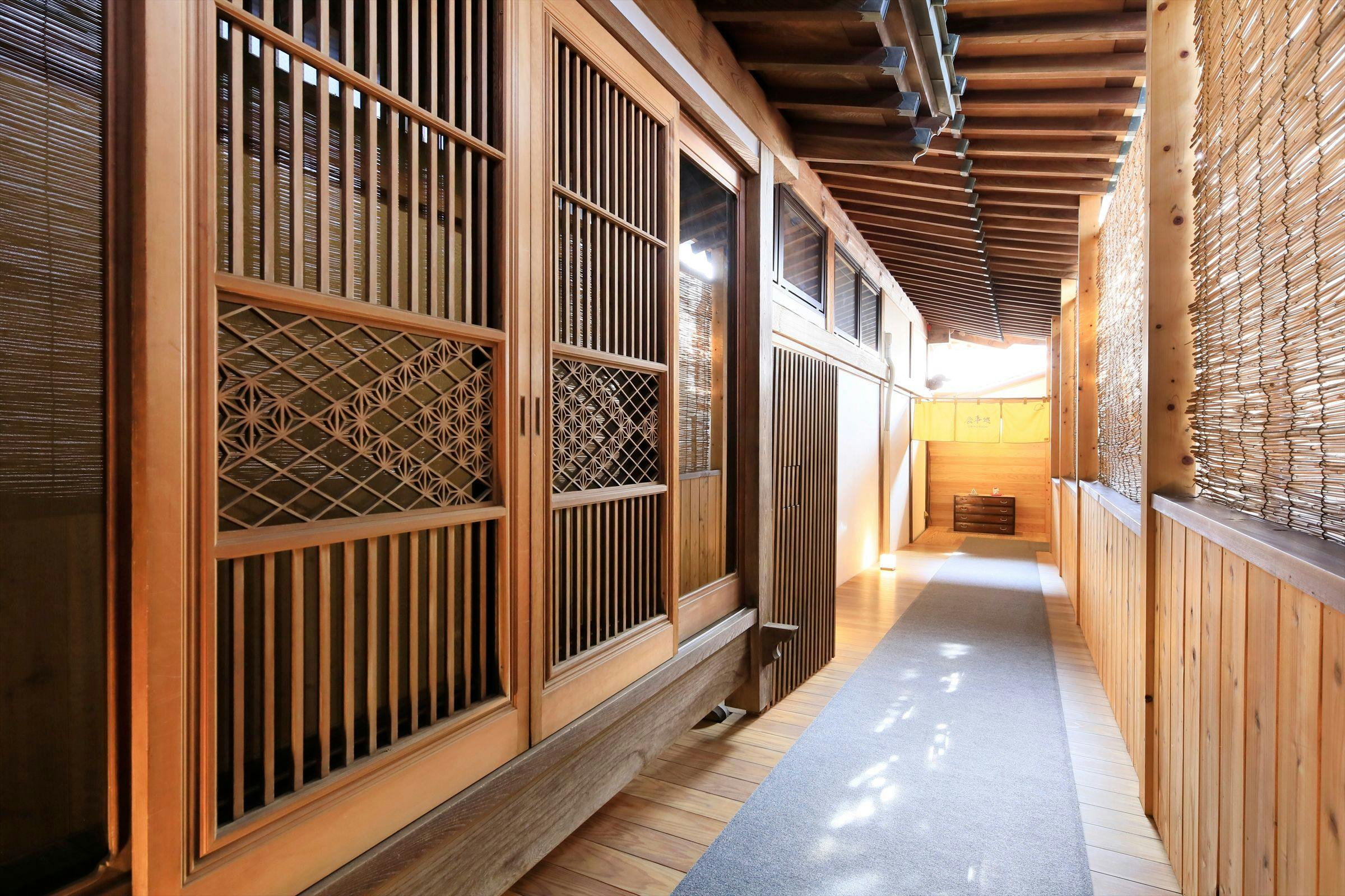 河口湖温泉寺　露天風呂の宿　夢殿