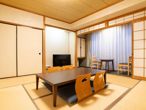 日式8榻榻米房,面向海