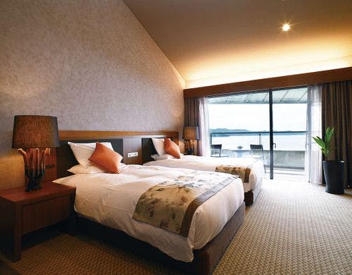 デラックススイート121・222