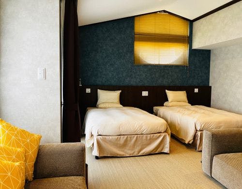 Doggie Villa Twilight