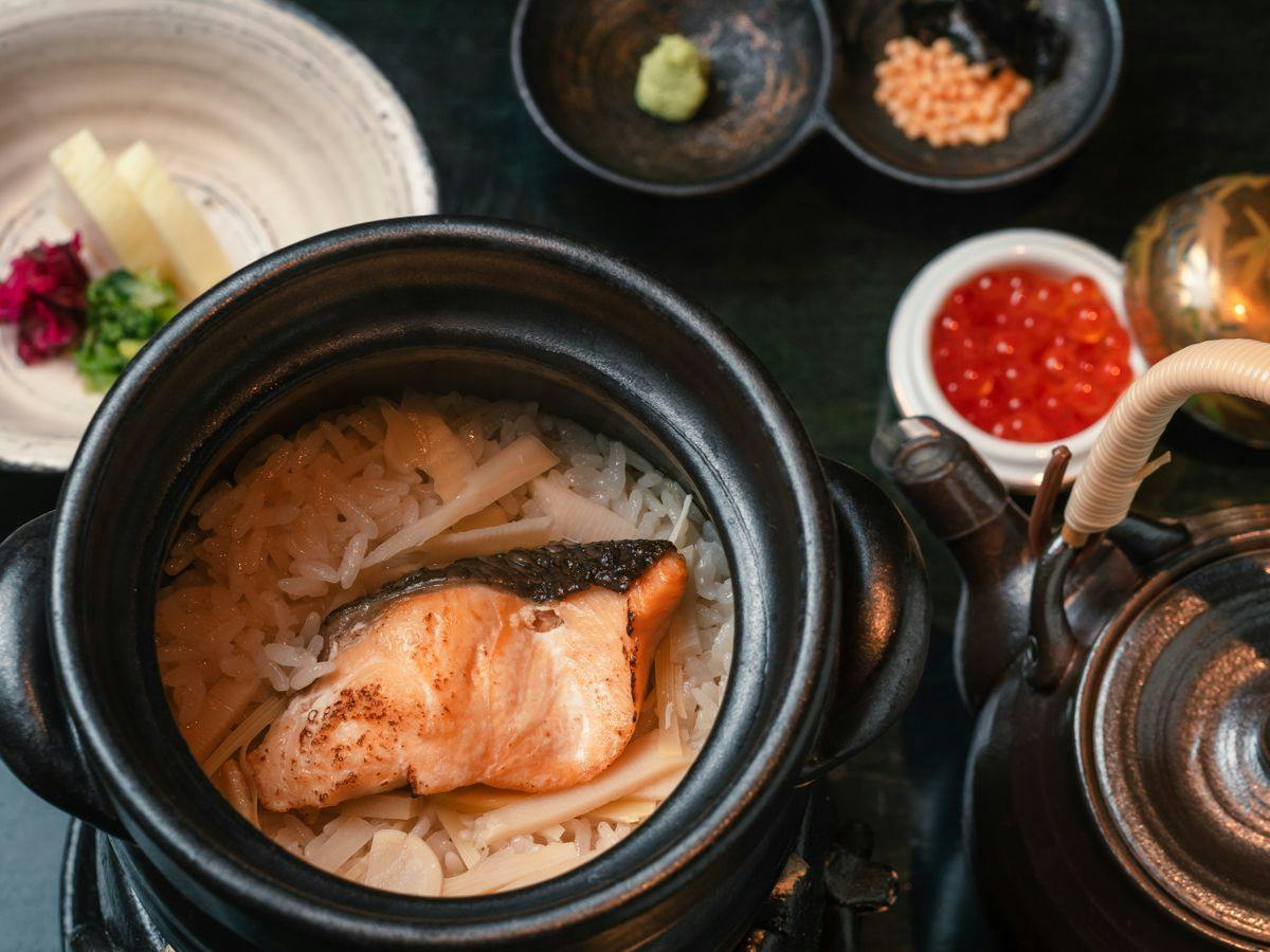 【スタンダード】五感へのおもてなし～モール温泉付き客室と創作和食懐石（ドリンクIncl）