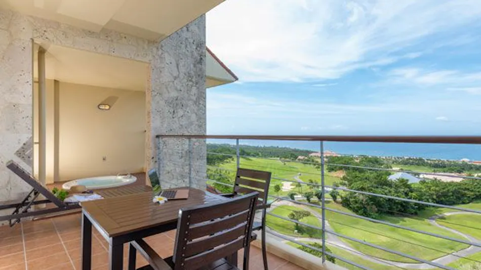 Kanucha Bay Hotel & Villas