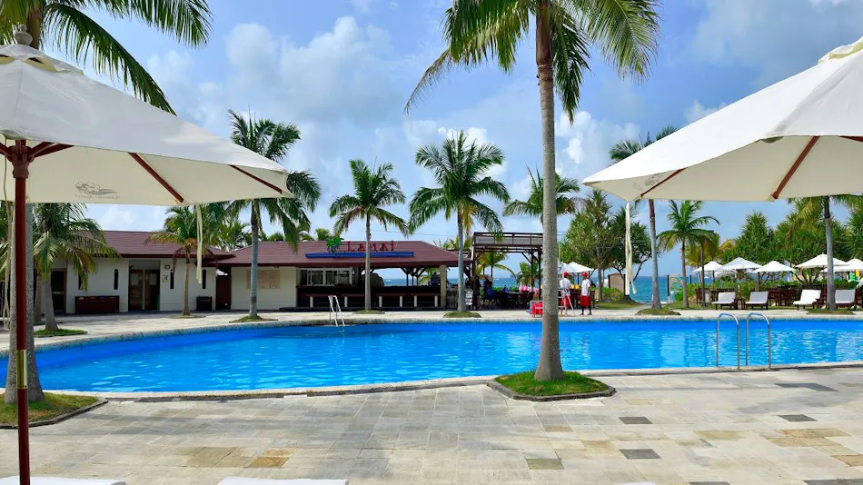 Kanucha Bay Hotel & Villas