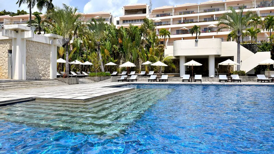 Kanucha Bay Hotel & Villas