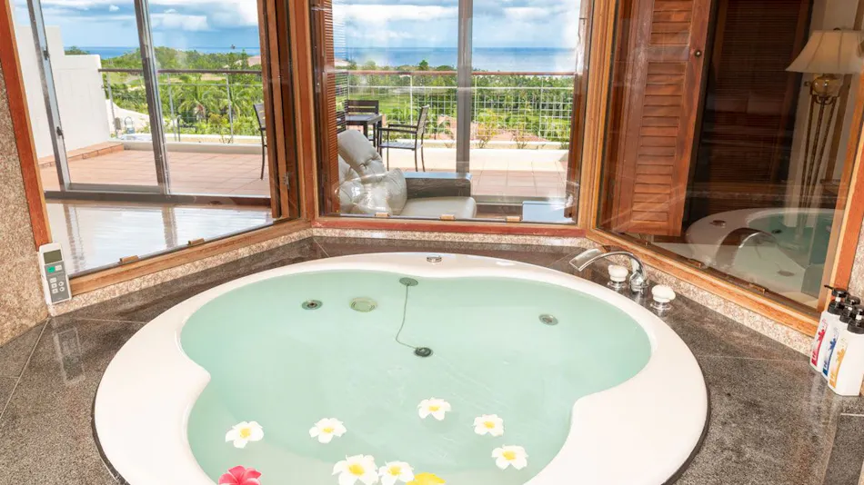Kanucha Bay Hotel & Villas
