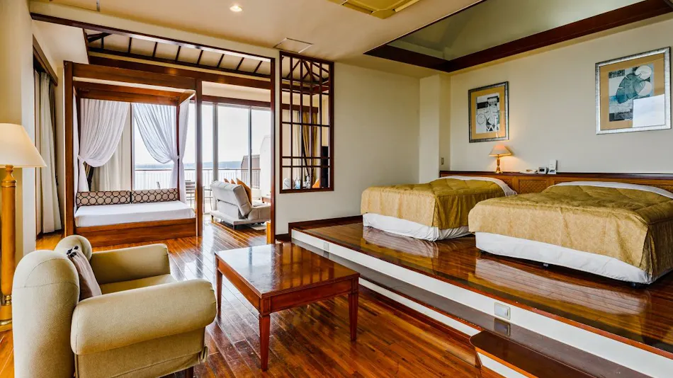 Kanucha Bay Hotel & Villas
