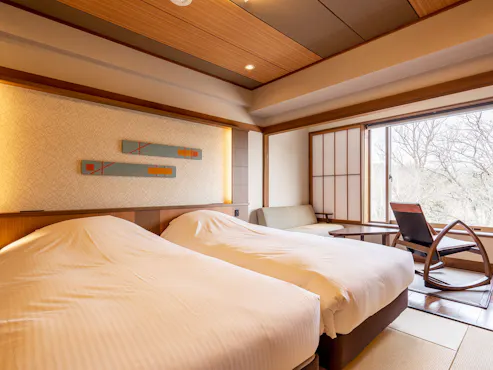 An example of a modern Japanese-style room at Douyou-tei.